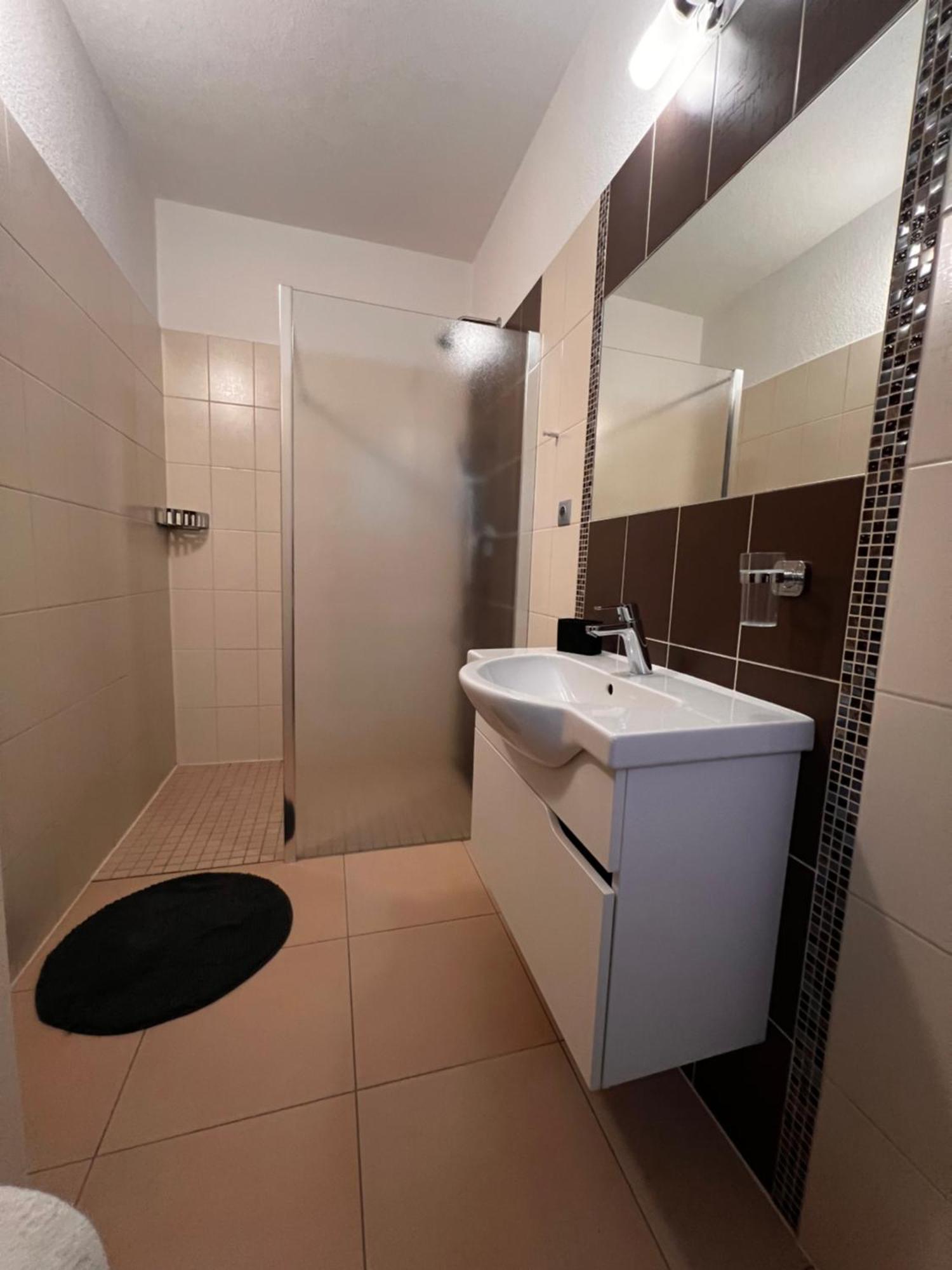 Apartmany Teddy Bojnice Buitenkant foto